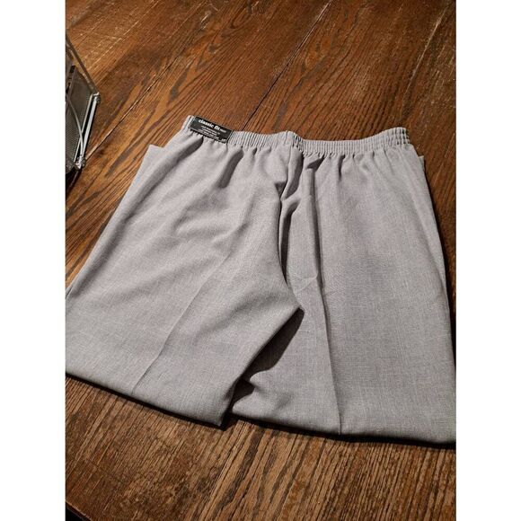 New Alfred Dunner Petite 16P Gray Pull-On Pants Classic Fit Proportioned Short - Picture 3 of 4